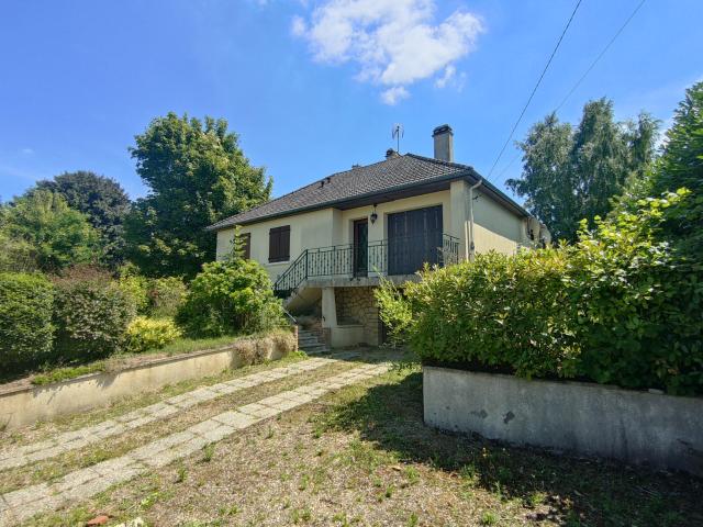 A 15 MN DE BEAUVAIS, MAISON DE CHARME RENOVEE DE 110 M2 HAB AVEC VERANDA ET SOUS SOL TOTAL SUR 1000 M2 CLOS