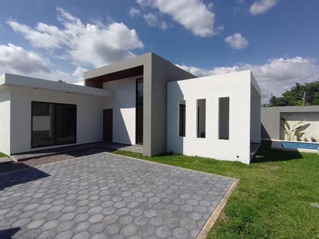 Casa de 300 m² con 3 recámaras en venta en Fraccionamiento Paraíso Tlahuica