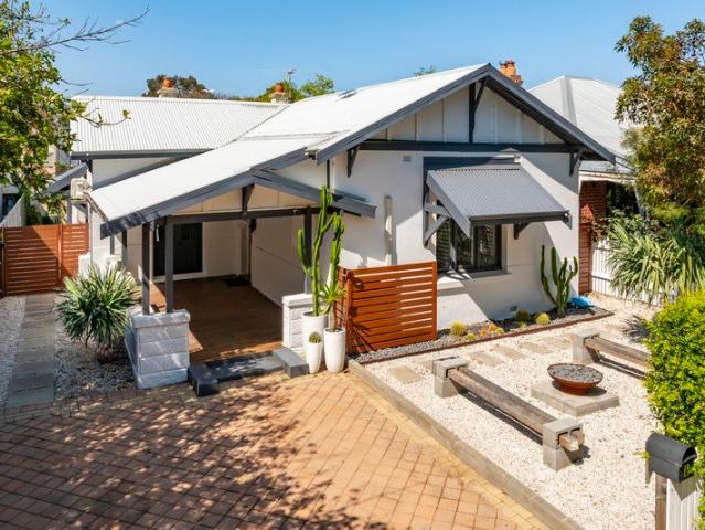 A 1927 Hollywood Hideway + Hip Studio Space