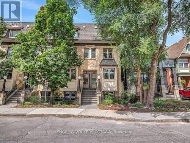 A 103 Third Avenue, Ottawa, ON, K1S 2J7 townhouse for sale | Listing ID X13735 | Royal LePage