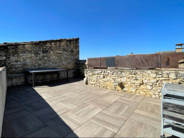 À 10 min d’Uzès, maison de village à réinventer avec terrass. 98m² Blauzac