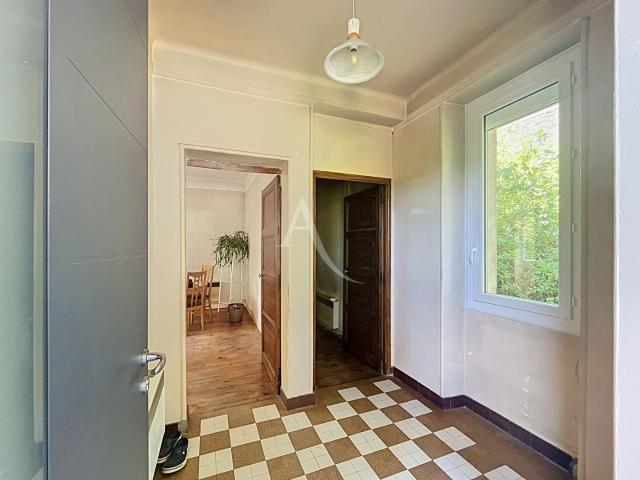 À 10 min de Cahors, Maison 3 chambres avec garages et vue ri. 124m² Mercuès
