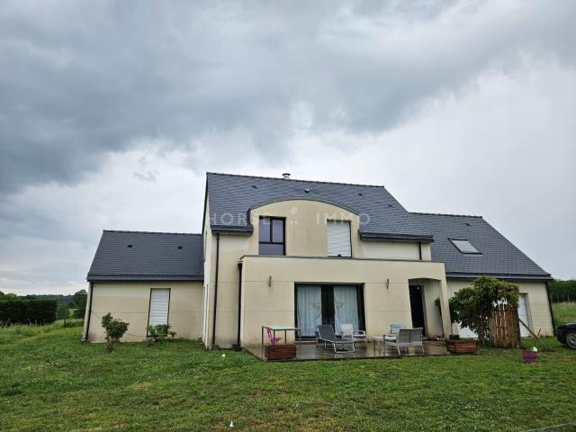 À 10 min de Rennes – Propriété Équestre avec Maison Conte 132m² Rennes