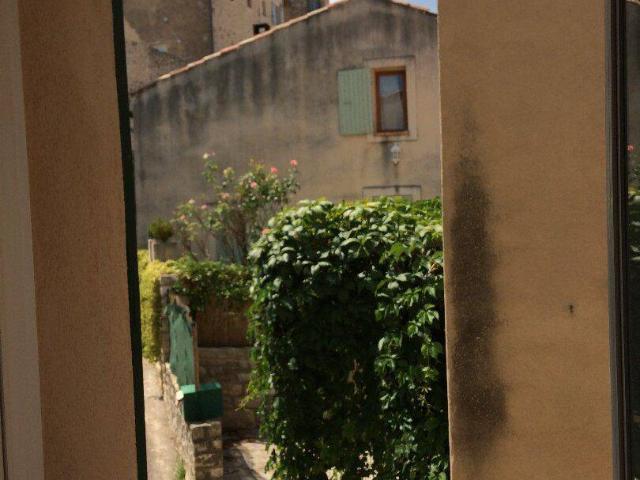 A 10 Minutes de la tour d'Aigues: LA BASTIDE DES JOURDANS bell