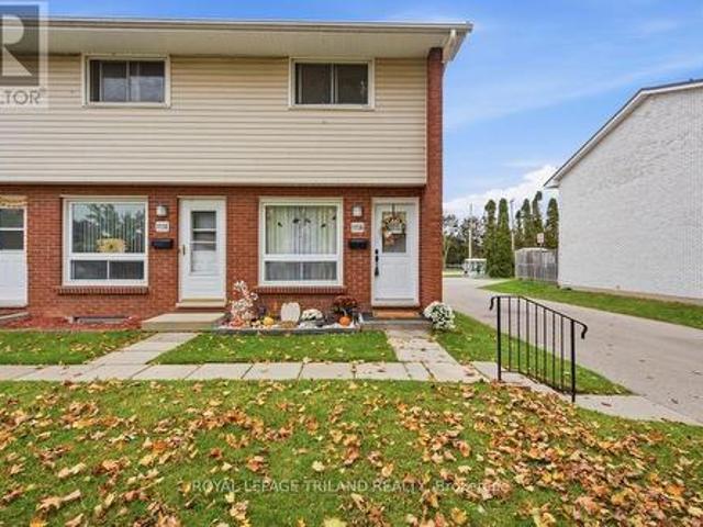 A 111 Wellesley Cres Crescent, London East I, ON, N5V 1J6 townhouse for sale | Listing ID X14086 | Royal LePage