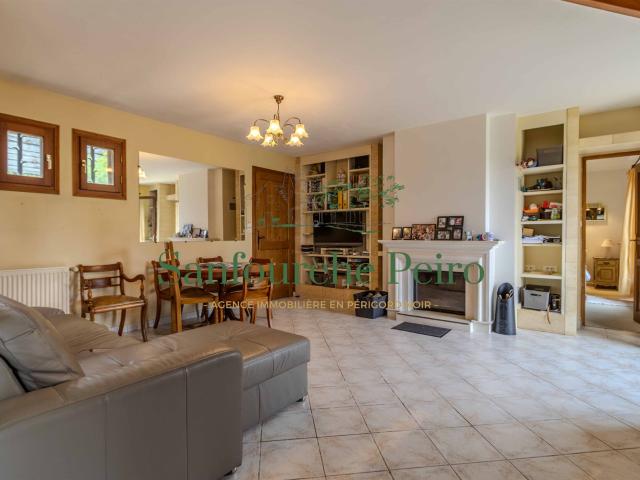 À 11 km de Sarlat Vallée de la Dordogne 93m² La Roque Gageac
