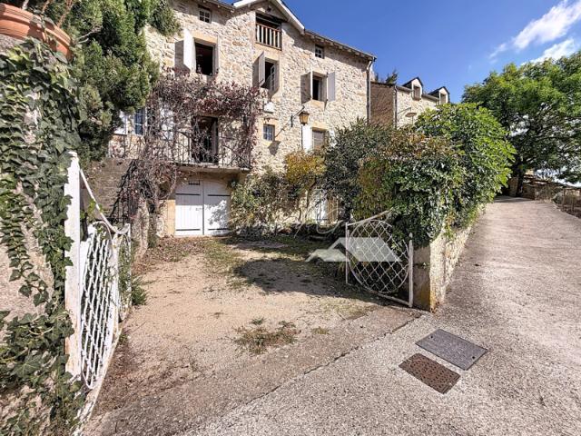 À 1h20 de Montpellier / maison 6 pièces / garage / terras