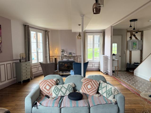 A 1h30 de Paris A6, Toucy, Belle maison ancienne lumineuse d. 220m² Toucy