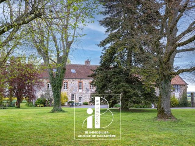 A 1H DE PARIS ANCIEN PRIEURE RENOVE DE 420 M² AVEC TERRAIN DE 6.000 M²