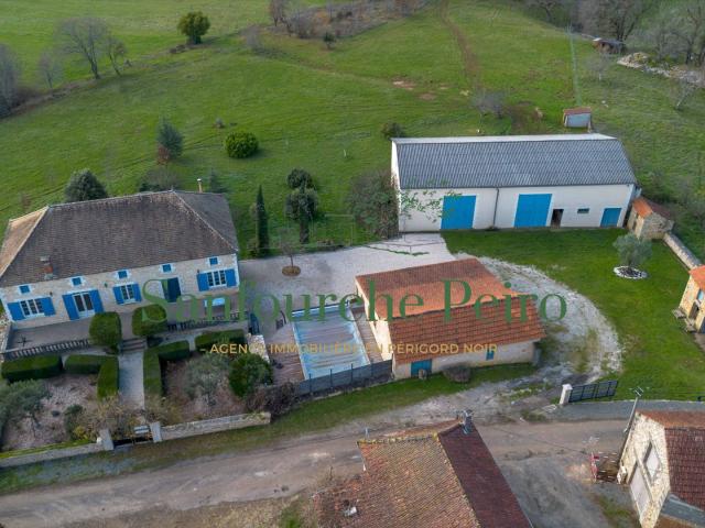 À 25 km au Sud de Sarlat Périgord Noir 191m² Florimont Gaumier
