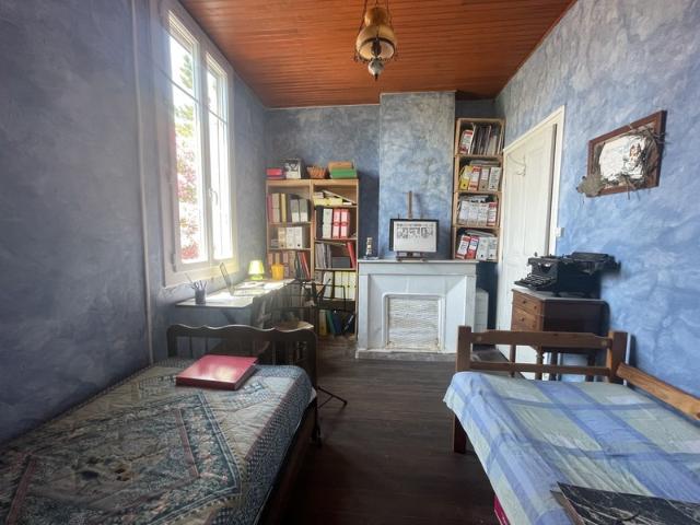 Maison en pierre de caractère au Sambuc – 3 chambres, terrasse et charme authentique en Camargue