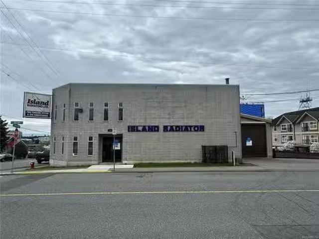 A 200 Selby St, Nanaimo, BC, V9R 2R3 commercial for lease L.