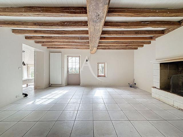 A 20 minutes d'Angers: Belle Longère de 208 m²