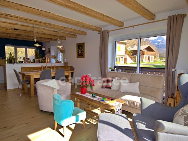 À 20 minutes de Thonon les Bains – Vue montagne & maison rénovée: découvrez “Le Clos des Neiges” FETERNES 74