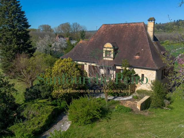 À 20 km de Sarlat Périgord Noir 165m² Saint Julien de Lampon