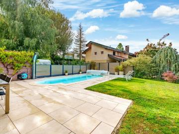 A 2 minutes de Payerne, villa d'architecte de 7.5 pièces avec piscine chauffée et jacuzzi