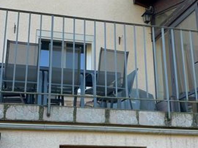 A 2 pas des commerces et écoles