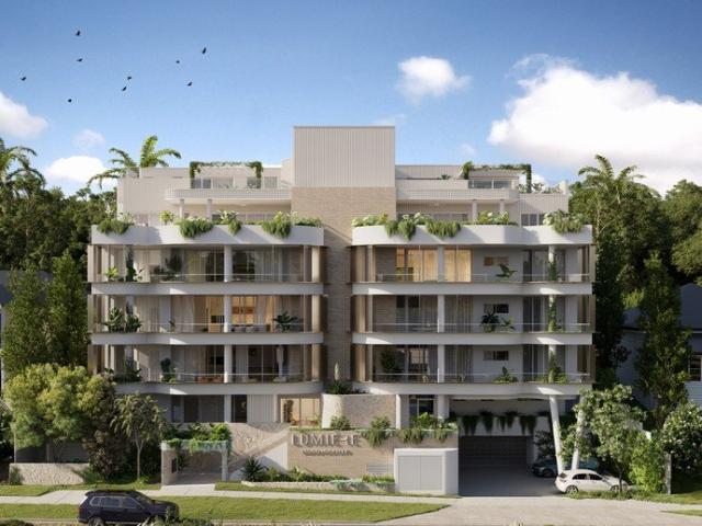 A 300m² Garden Style Residence with Triple Frontage