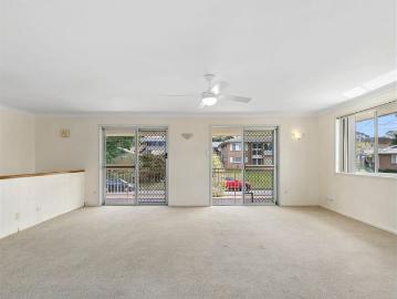 A 3 BEDROOM HOME IN A GREAT LOCATION!