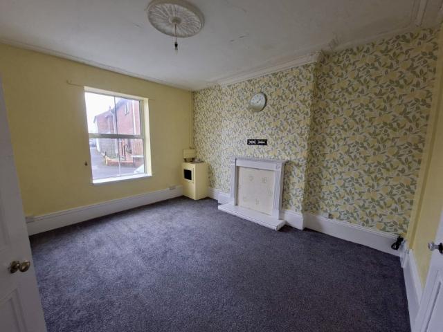 a 3 bedroomed terraced property located on main st ottringham hu12 0ag