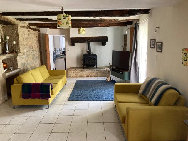 A 4km des 1er commerces et d'un village médiéval, dans hamea. 108m² Saint Projet