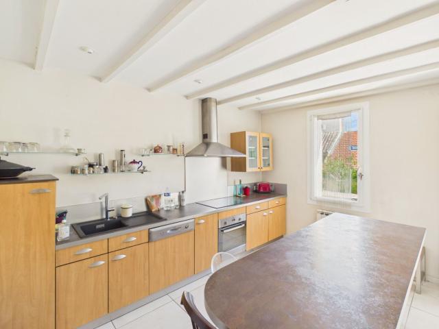 À 5 km d'Avignon Maison de Village Type LOFT 170 m² avec Ter. 171m² Rognonas