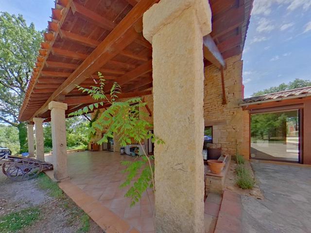 A 5 min de Caussade, ensemble immobilier en pierre. Charme. 320m² Caussade