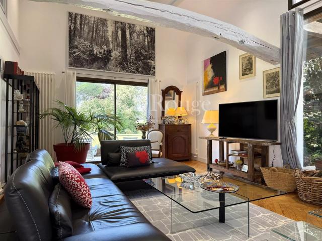 A 5 minutes de Casteljaloux Propriété de 3 chambres avec p. 270m² Casteljaloux