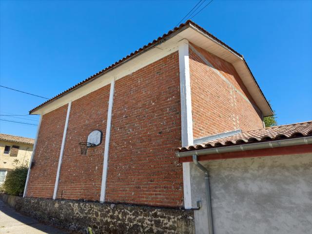 À 5 minutes de Langon Bâtiment de 120 m2 sur parcelle de 186. 120m² Le Pian sur Garonne