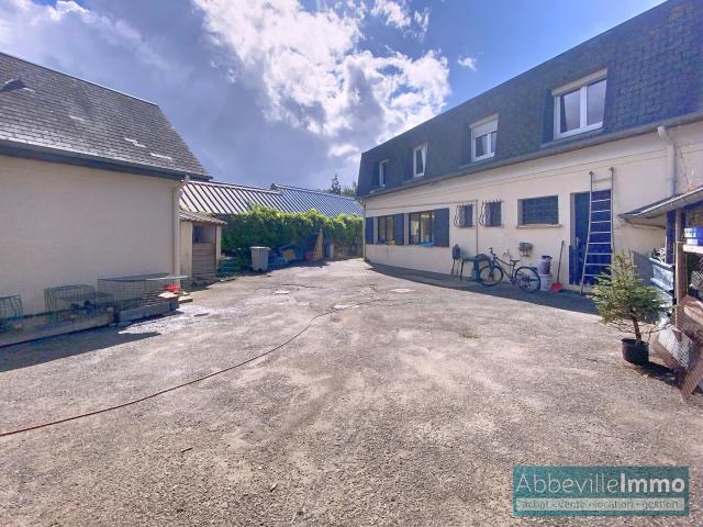 A 5 MINUTES DE SAINT VALERY, IMMEUBLE, 107,92m2 AVEC LOCAL COMMERCIAL ET LOGEMENT