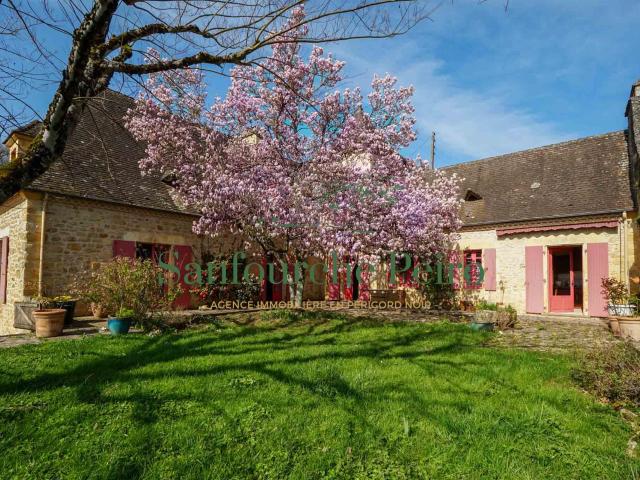À 8km de Sarlat Vallée de la Dordogne 181m² Vitrac
