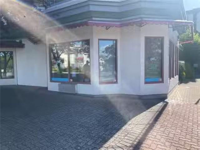 A 9711 Fifth St, Sidney, BC, V8L 3E7 commercial for lease L.