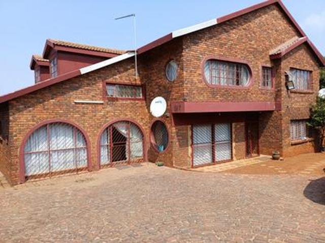 a 9 bedroom and 6 bathroom home for.