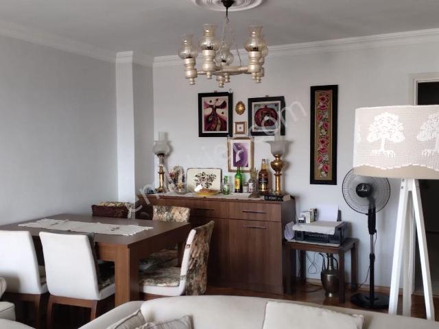 Acıbadem Şemi Bey Sokakta 2+1 Satılık Daire