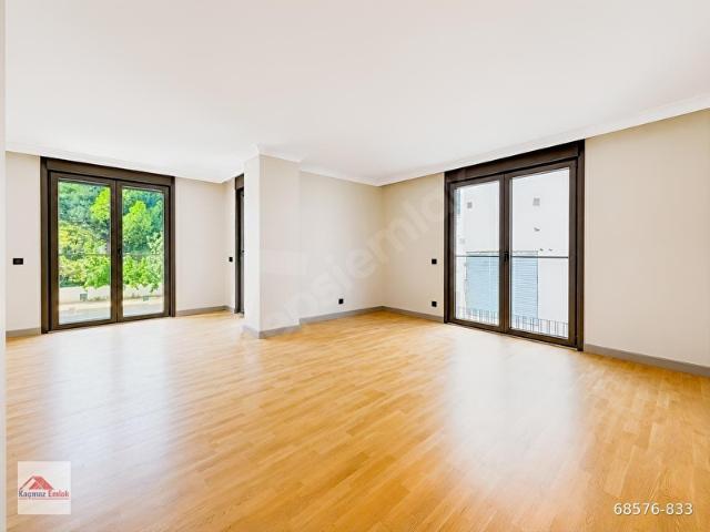 Acıbademde, Sıfır Binada, Lüks Yapılmış, 110 m2 Net, Satılık 3+1