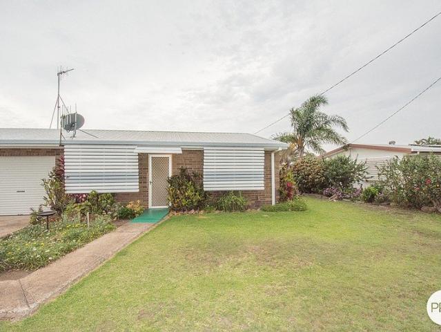 A/C FULLY FENCED & FLOOD FREE