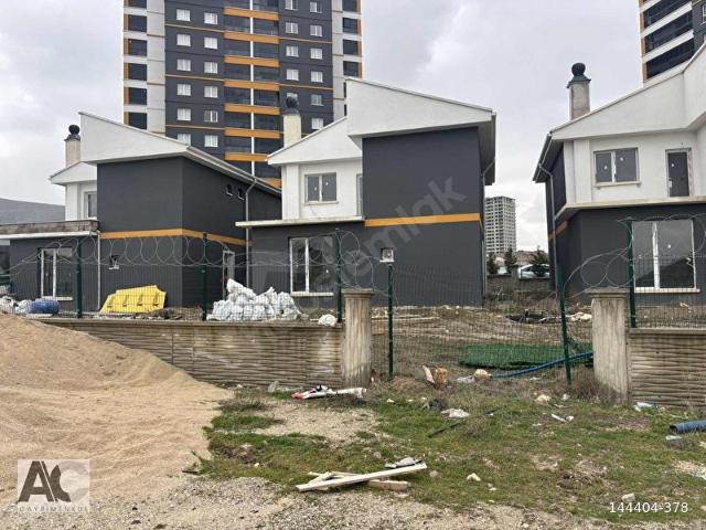 AC GAYRİMENKULDEN 4+1 SIFIR VİLLA
