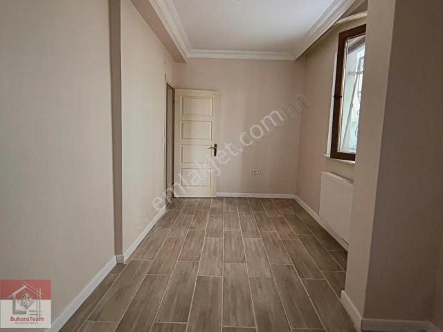 Acıl Çekmeköy M.sinan Mah Satılık 2+1 75m² B.kat Daire