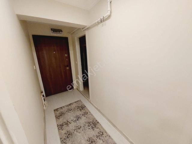 Acıl Full Eşyalı 37 Bin Kira Getirir İskanlı 2.kat Otoparklı