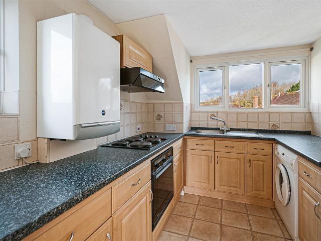 Acott Fields, Yalding, Maidstone ME18, 1 bed flat to rent, £1,000 pcm | PrimeLocation