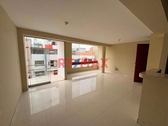 Acogedor Y Funcional Departamento De 103.6 M², Ubicado En Urb. San Isidro