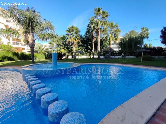 ACOGEDOR APARTAMENTO CON 2 DORMITORIOS TERRAZA ESPACIOASA Y JARDIN PRIVADO DENIA