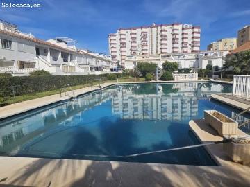 Acogedor apartamento con piscina en Torrox Costa