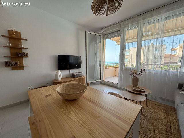 ACOGEDOR APARTAMENTO CON PISCINA EN ALQUILER DE SEPTIEMBRE A JUNIO CON VISTAS AL MAR
