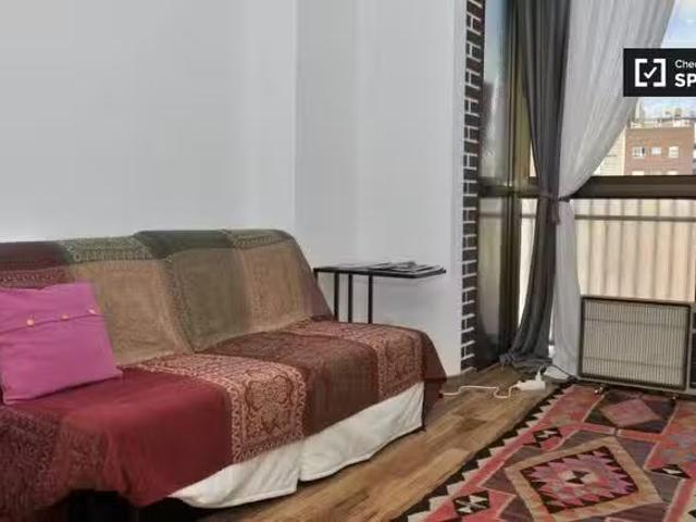 Encantador apartamento de 1 dormitorio en alquiler en Sant And.