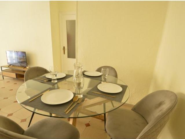 Acogedor Apartamento de Temporada Escolar con Dos Habitaciones