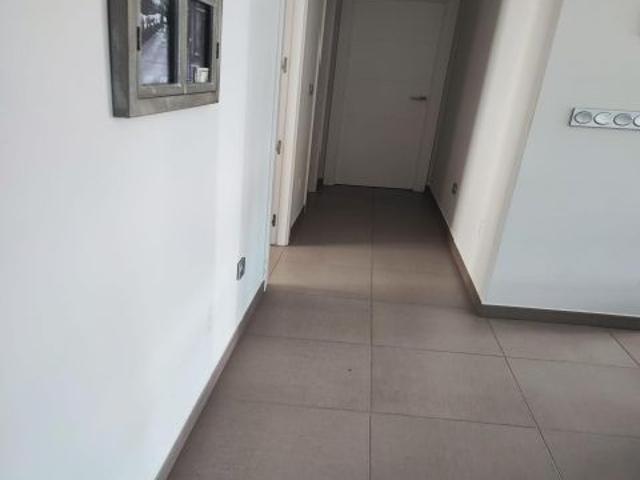 Acogedor apartamento en la Zona de La Loma de dos dormitorios con piscina comunitaria