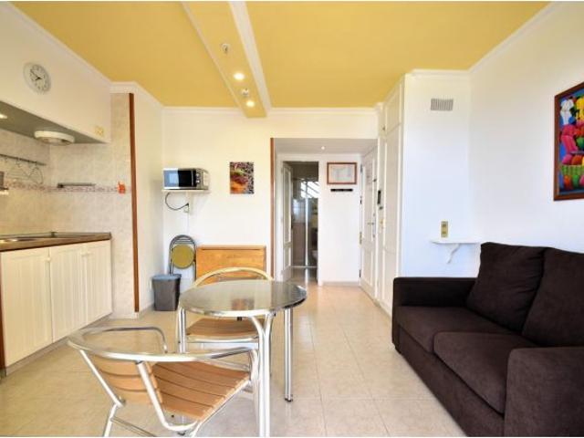 Acogedor Apartamento en Playa Jardín, de Temporada €900/mes