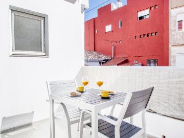 ACOGEDOR APARTAMENTO EN RUZAFA CON TERRAZA