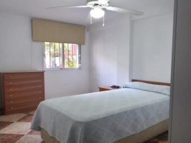Acogedor Apartamento en Sevilla, Zona López de Gomara Alquiler por €950